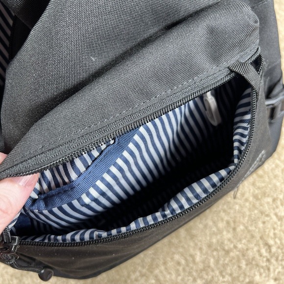 Pacsafe Slingsafe LX300 Backpack Black Laptop Bag Convertible RFID Travel - Picture 3 of 6